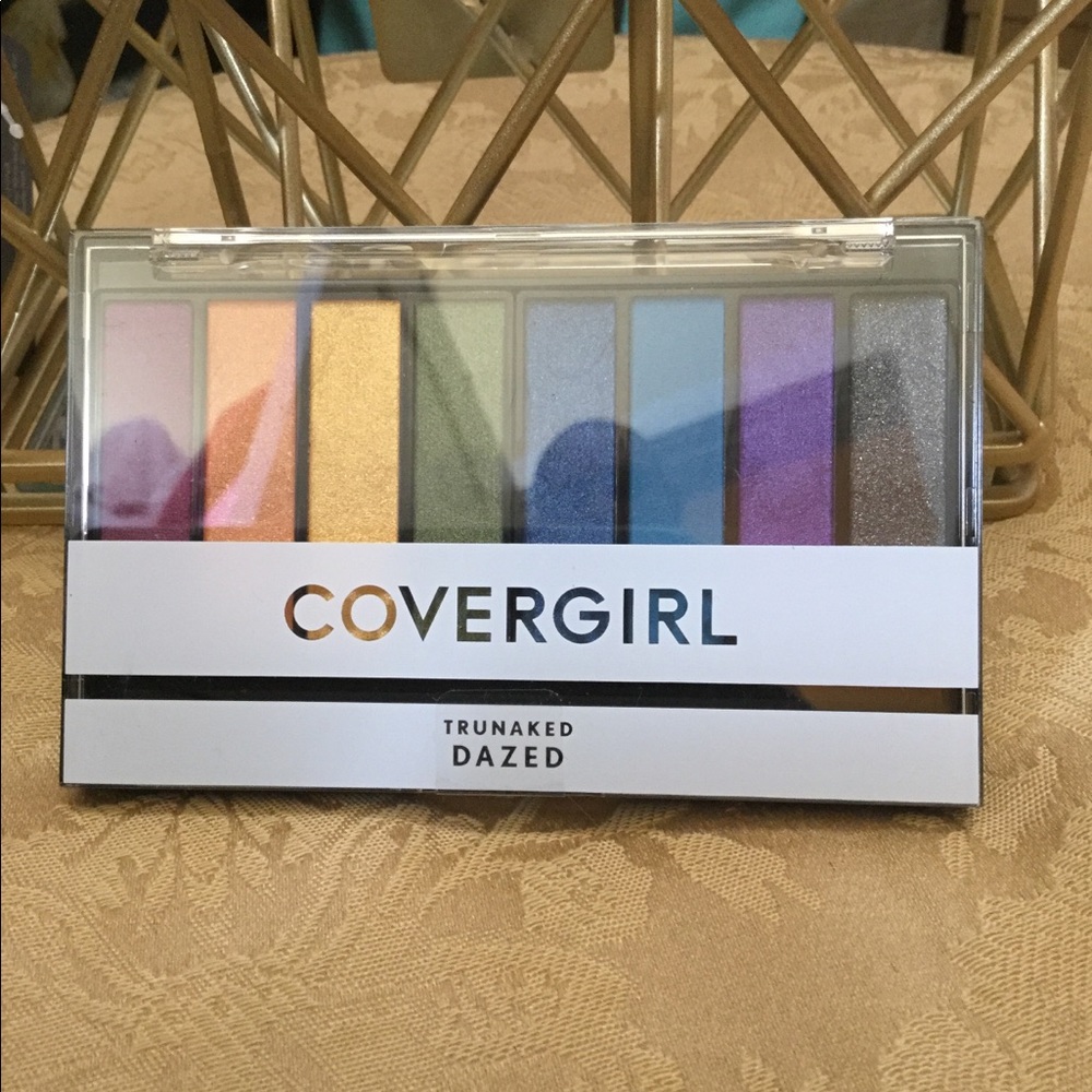 Brand new Cover Girl eyeshadow palette